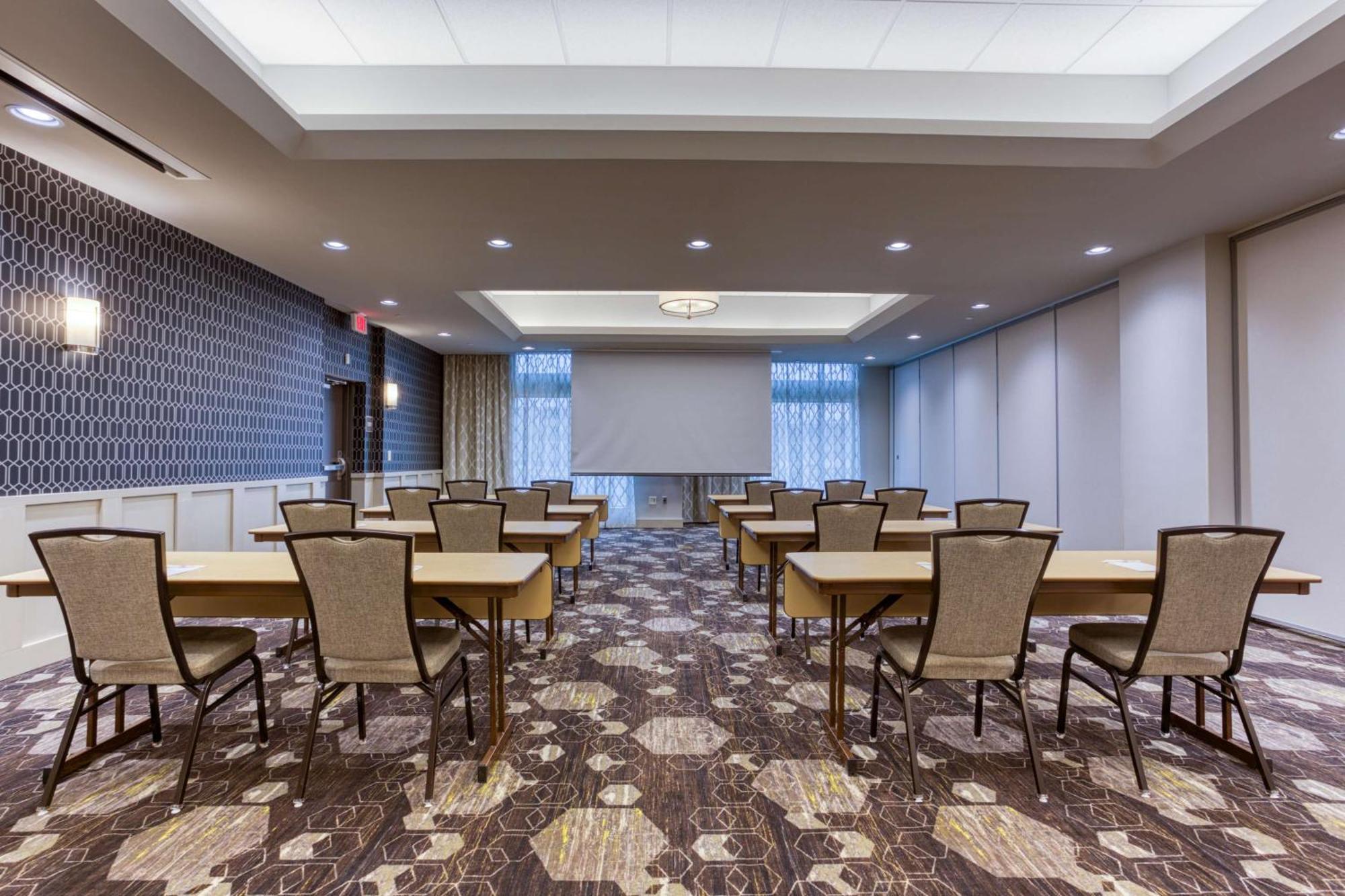 Drury Inn & Suites Cleveland Beachwood Exteriér fotografie