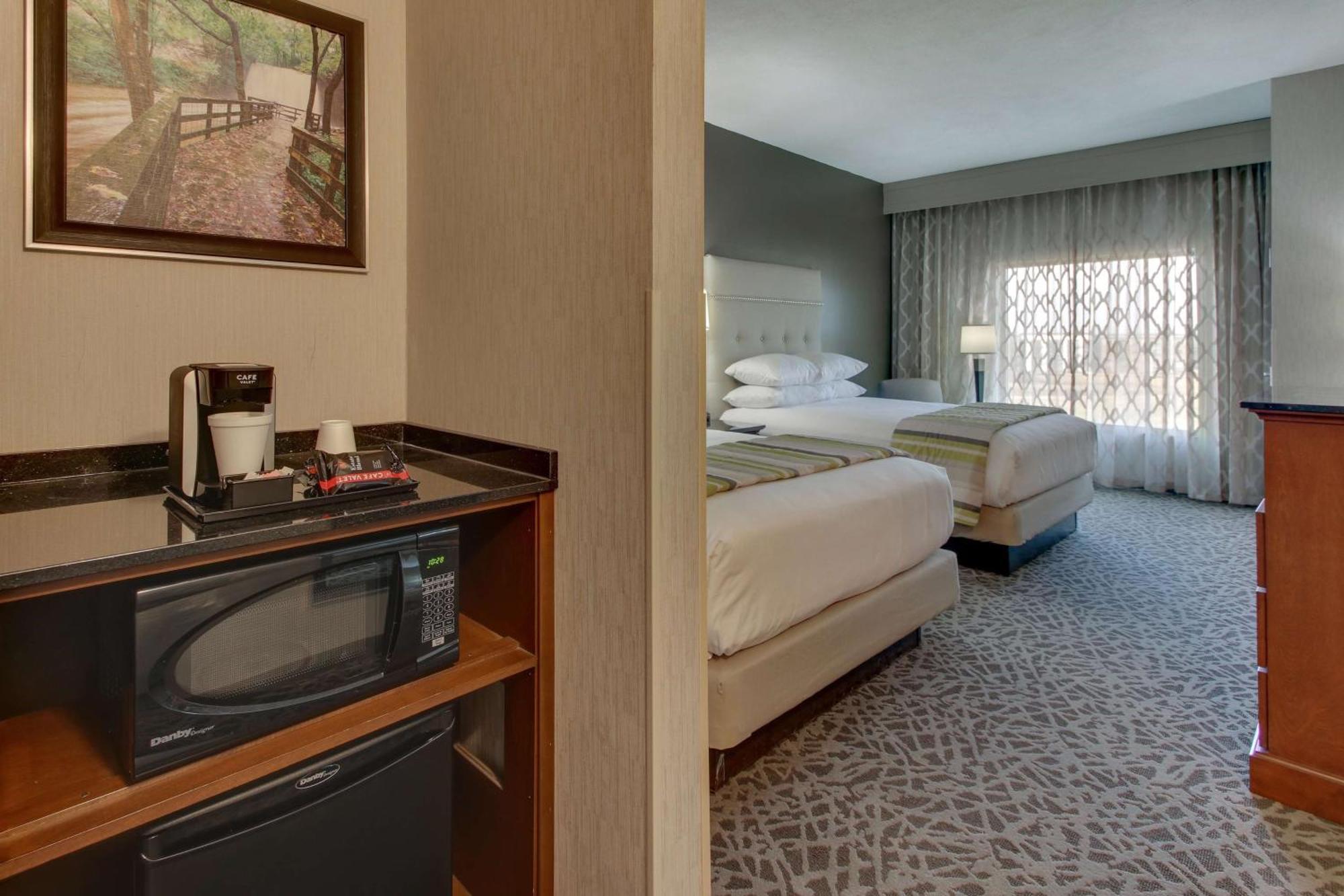 Drury Inn & Suites Cleveland Beachwood Exteriér fotografie