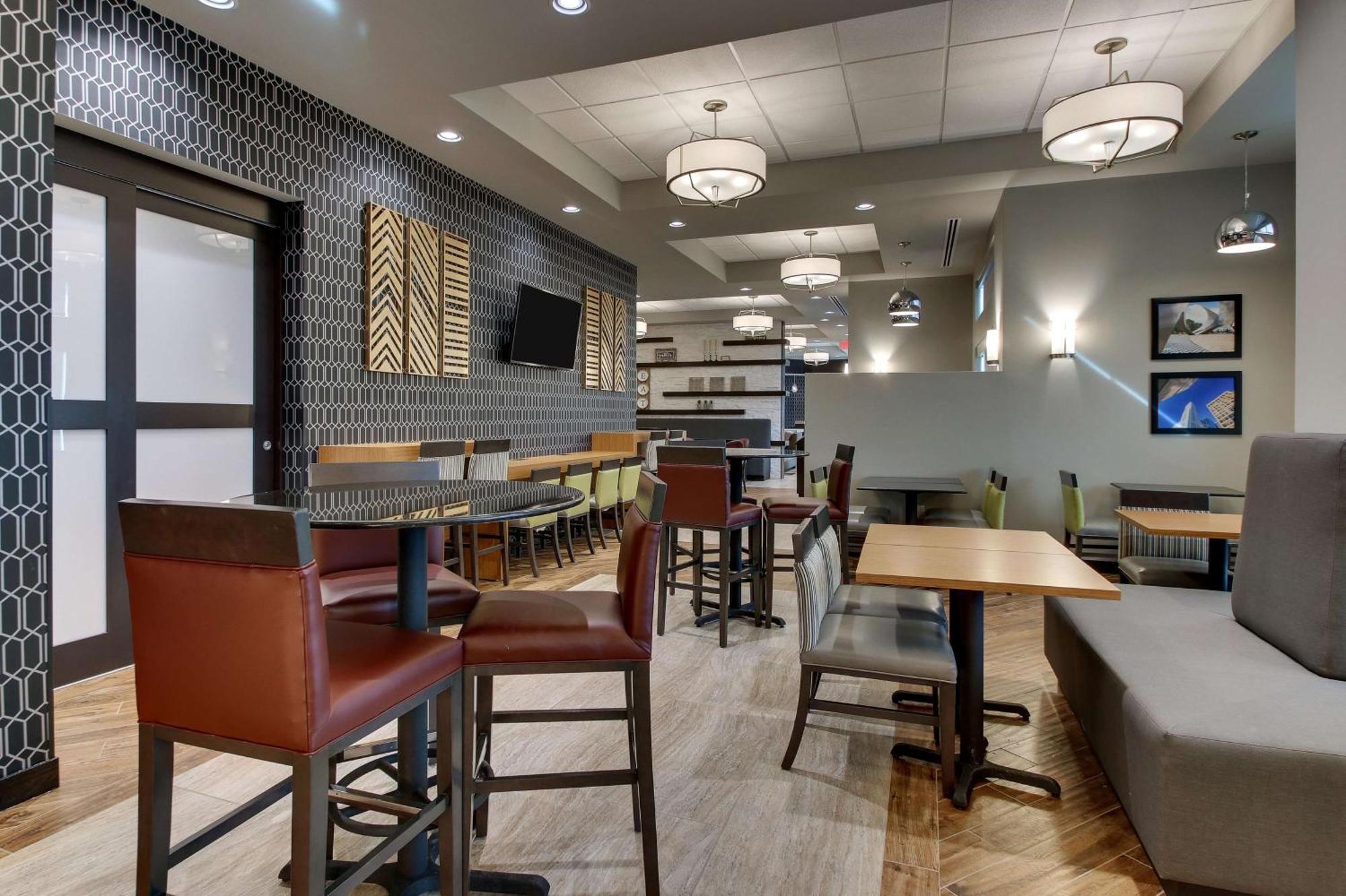 Drury Inn & Suites Cleveland Beachwood Exteriér fotografie