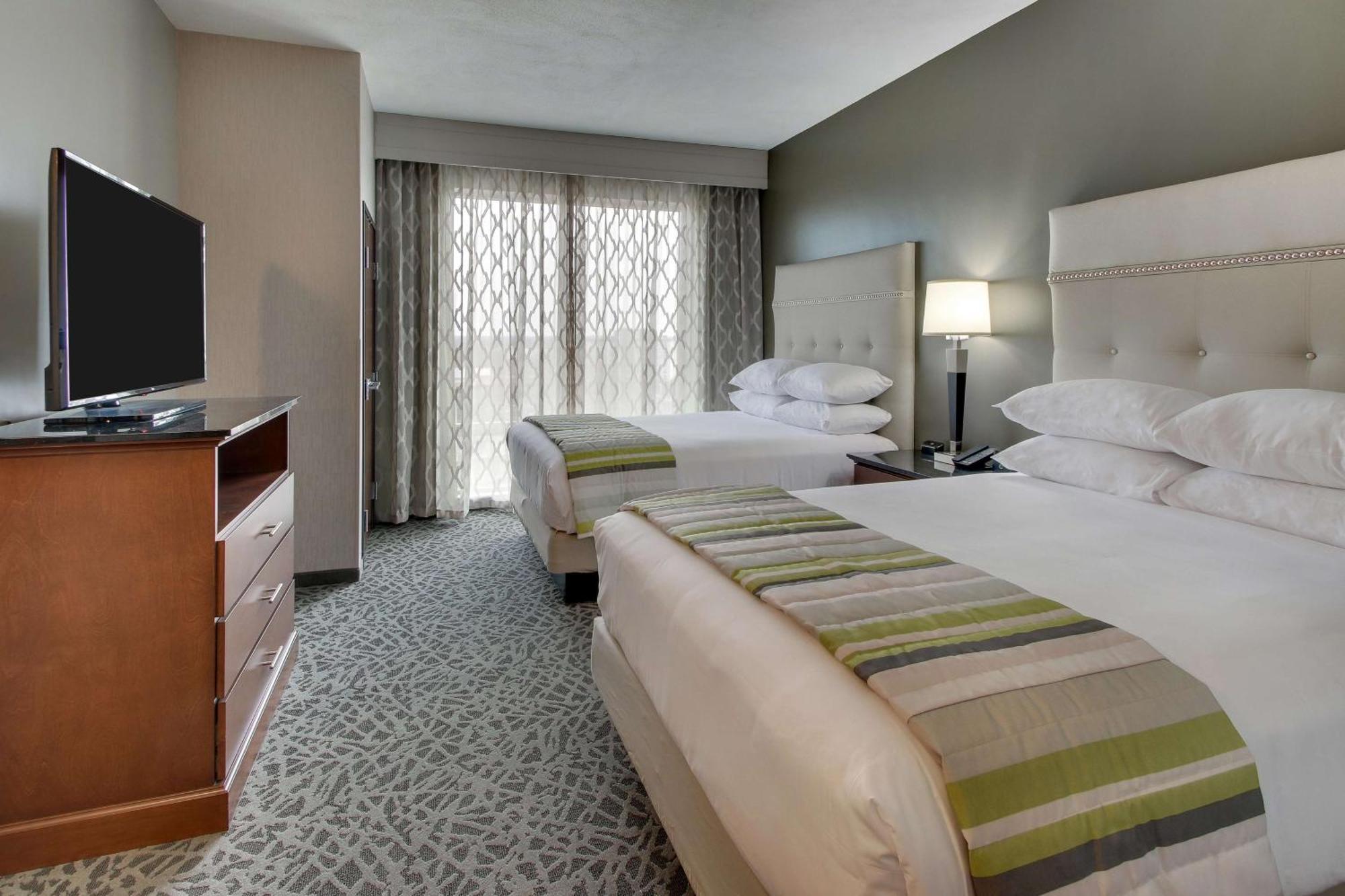 Drury Inn & Suites Cleveland Beachwood Exteriér fotografie