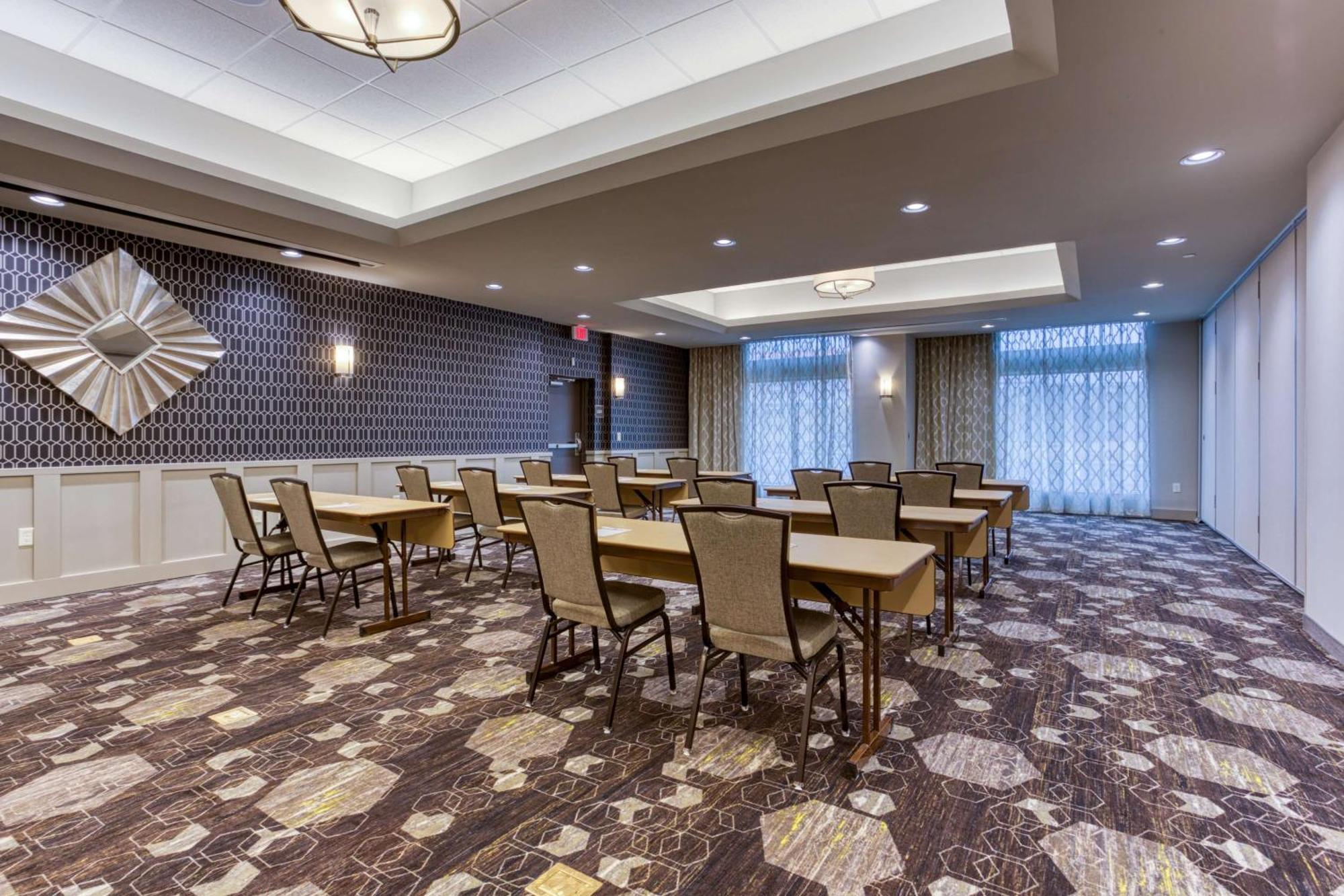 Drury Inn & Suites Cleveland Beachwood Exteriér fotografie