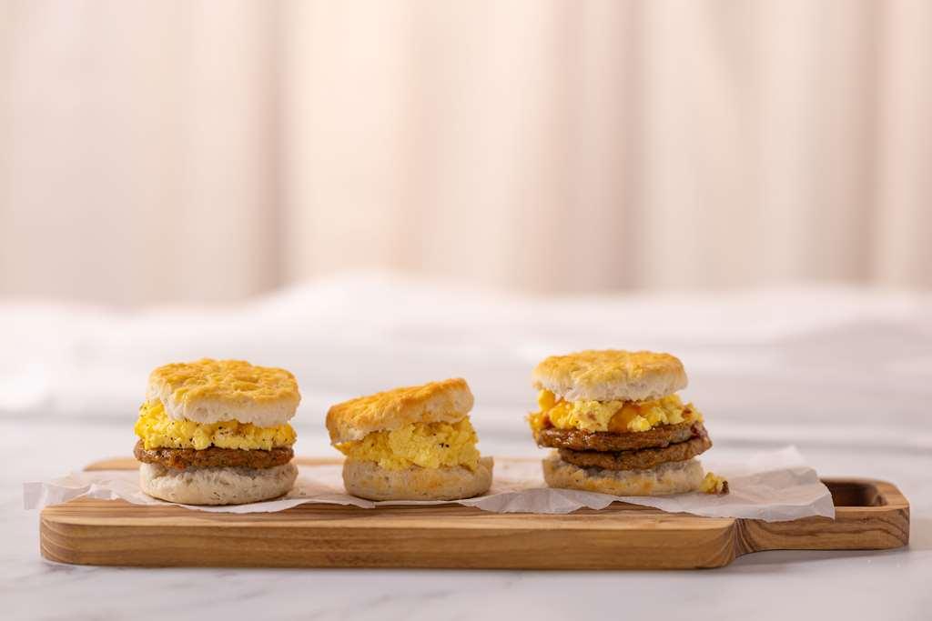 Drury Inn & Suites Cleveland Beachwood Restaurace fotografie